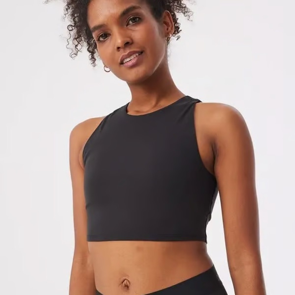 NWT Outdoor Voices Zoom Crop Top Black